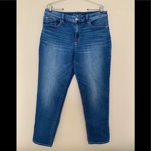 Chicos Women's Boyfriend Ankle Jeans Chicos Size 2R  US Size 12 Medium Blue Nice